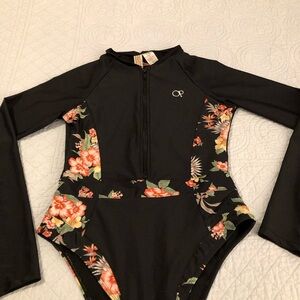 OP long sleeve surf swim suit. Size large. NWT